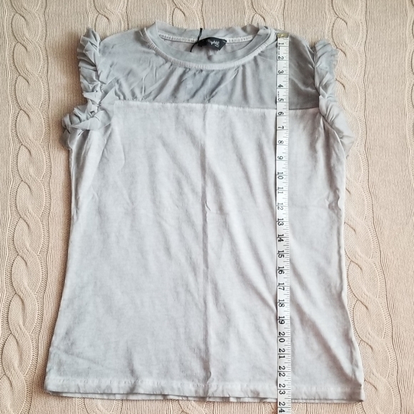 Italian ruffled top - Picture 9 of 10